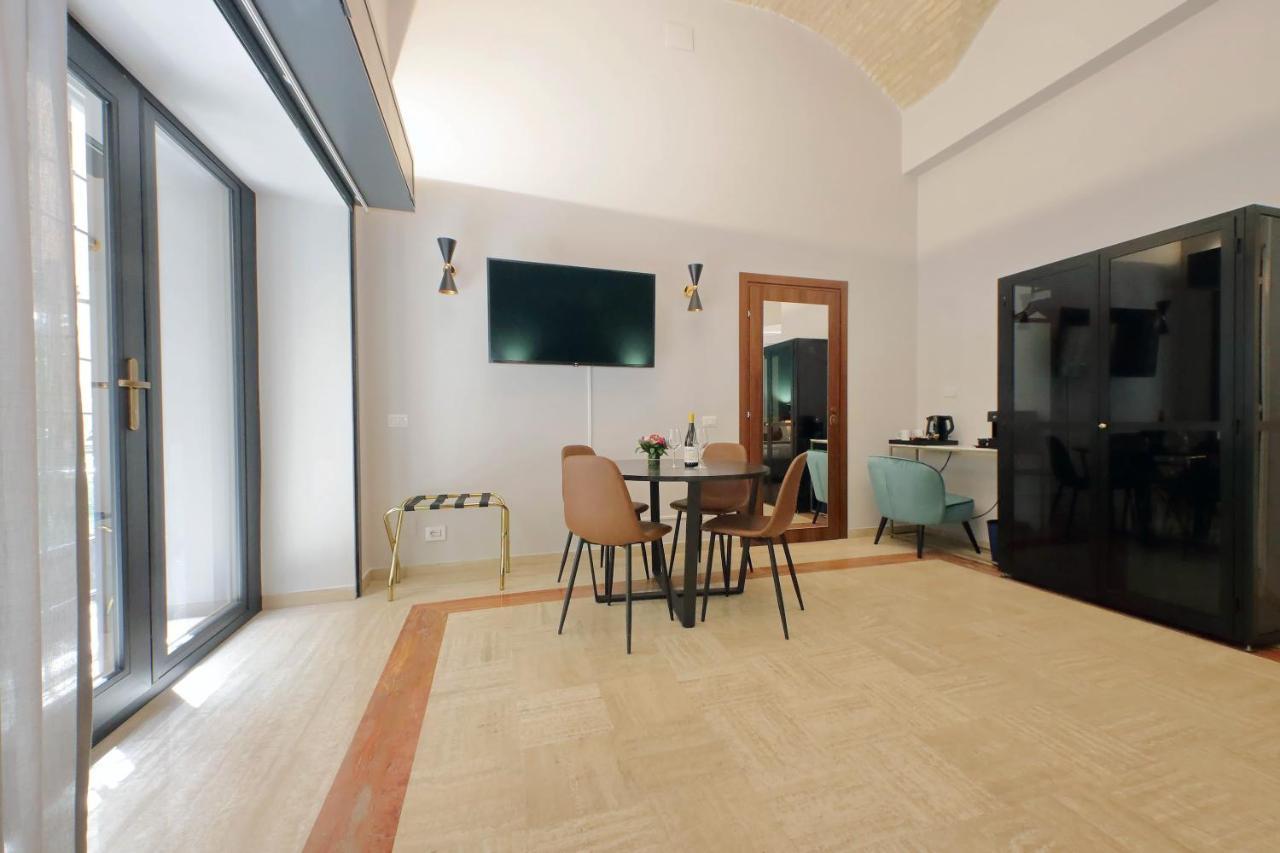 Charming Navona Pensionat